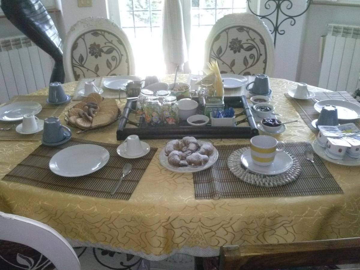 La Tana Delle Stelle B&B Di Charme E Relax Fara in Sabina Buitenkant foto